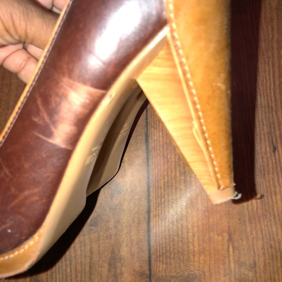 FOSSIL~Allison Two-tone Leather Peep Toe Pumps~8.5 - Picture 3 of 8